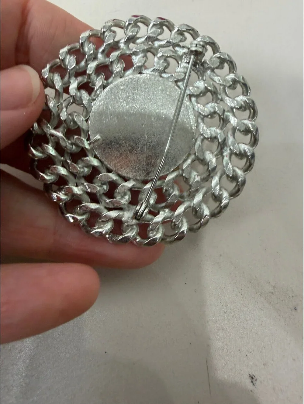 Vintage Silver Tone Chain Circle Brooch Pin with Faux Pearl Center